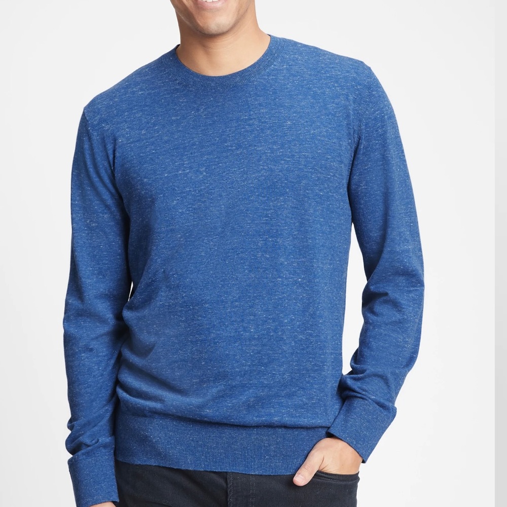 NWT men’s Gap sweater in Cornflower blue